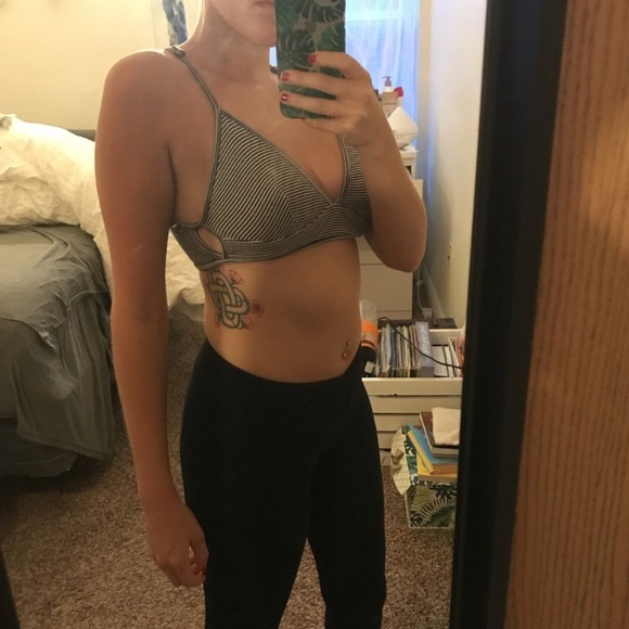 Striped cotton cut-out bralette - Picture 2 of 2